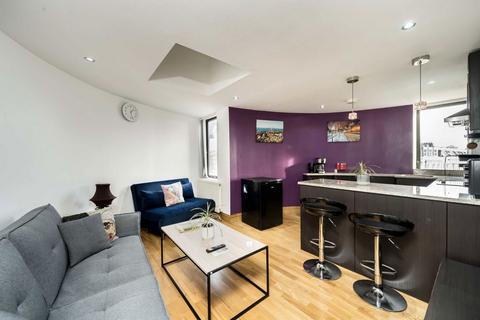 1 bedroom flat to rent, Cromwell Road, London SW5