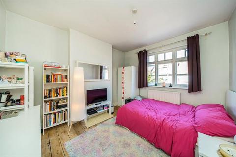 3 bedroom terraced house for sale, Malyons Road, London SE13