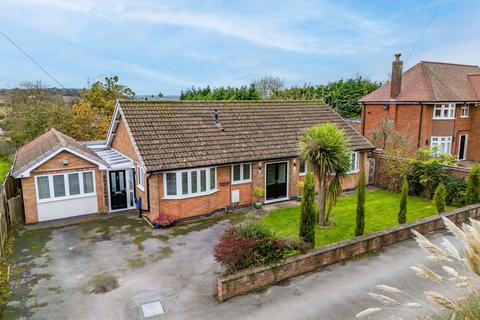 4 bedroom detached bungalow for sale, Wellow Road, Newark NG22