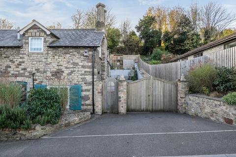 3 bedroom end of terrace house for sale, Bath Road, Bristol BS31