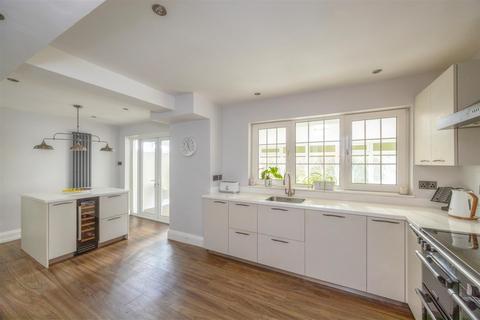 4 bedroom detached house for sale, Wentworth Avenue, Whirlow, Sheffield