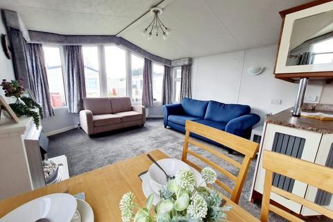 2 bedroom static caravan for sale, Seawick Holiday Park