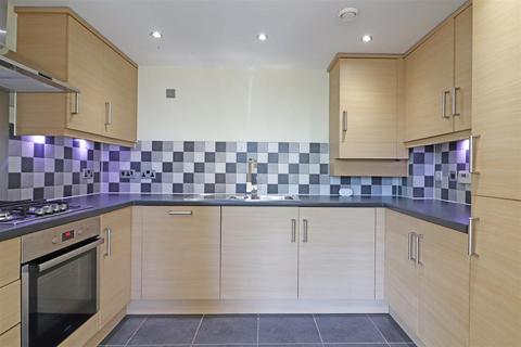 2 bedroom flat for sale, Old School Close, Redhill