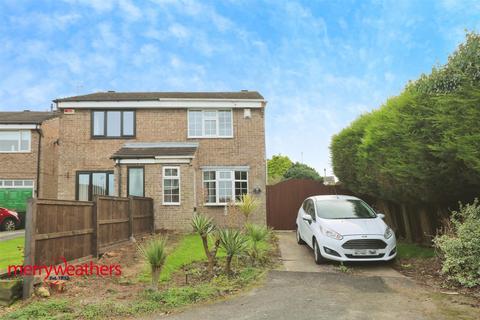 2 bedroom semi-detached house to rent, Millais Rise, Flanderwell