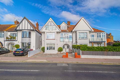 3 bedroom flat for sale, Marine Parade, Leigh-on-Sea, SS9