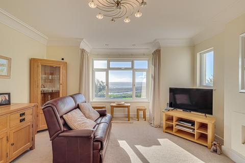 3 bedroom flat for sale, Marine Parade, Leigh-on-Sea, SS9