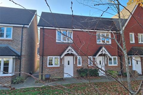 2 bedroom terraced house to rent, Horsham, West Sussex, RH12