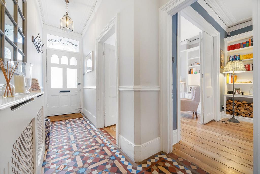 Hallway.jpg