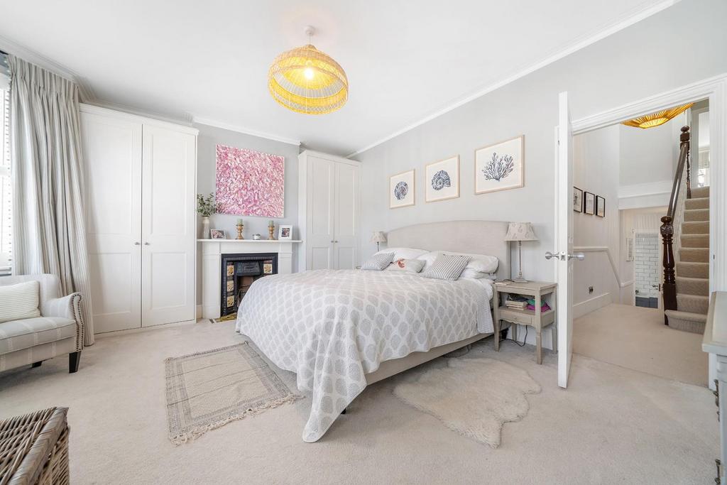 Bedroom (4).jpg