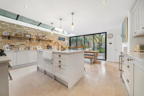 4 bedroom house for sale, Fairmount Road, SW2