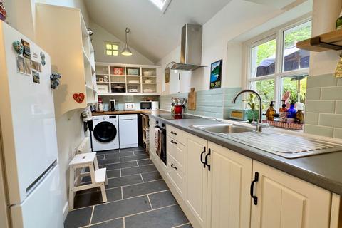 12 Chapel Street, Camelford, PL32 9PJ