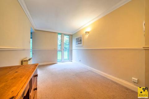 2 bedroom flat for sale, Sandwich Road, Dover CT15