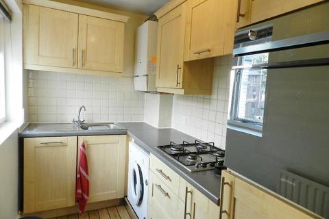 1 bedroom flat to rent, Battersea Park Road, London SW11