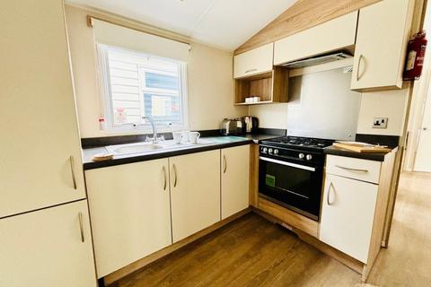 4 bedroom static caravan for sale, Steeple Bay Holiday Park