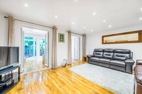 2 bedroom flat to rent, Orchard Close, Notting Hill, London, W10