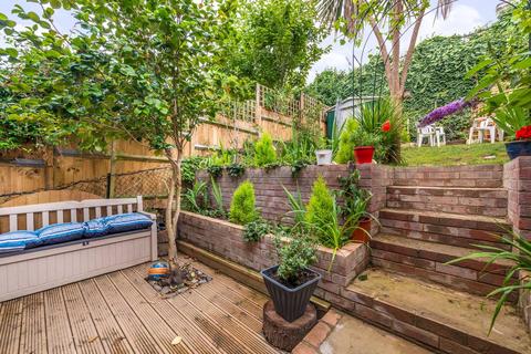 2 bedroom flat to rent, Orchard Close, Notting Hill, London, W10