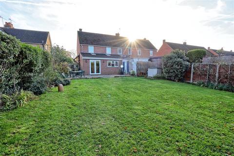 3 bedroom semi-detached house for sale, Hansells Mead, Roydon CM19