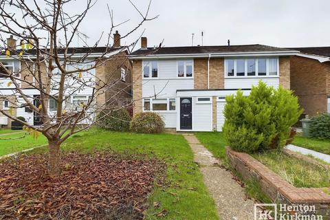 3 bedroom semi-detached house for sale, Hollyford, Billericay