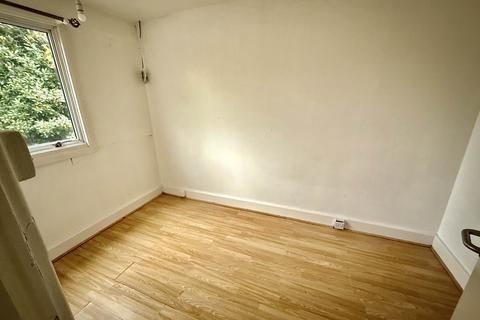 1 bedroom in a house share to rent, Greenlaw, Wellingborough