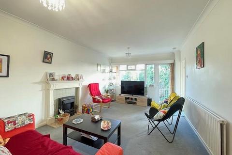 2 bedroom maisonette to rent, Eastbury Avenue,  Northwood,  HA6