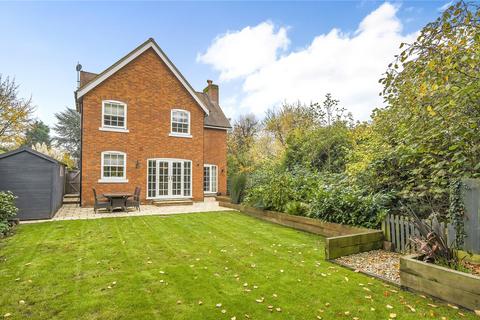 4 bedroom detached house for sale, Ampthill Road, Flitwick, Bedford, Bedfordshire, MK45