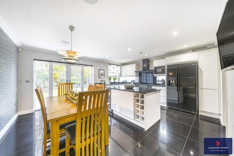 4 bedroom detached house for sale, Ampthill Road, Flitwick, Bedford, Bedfordshire, MK45