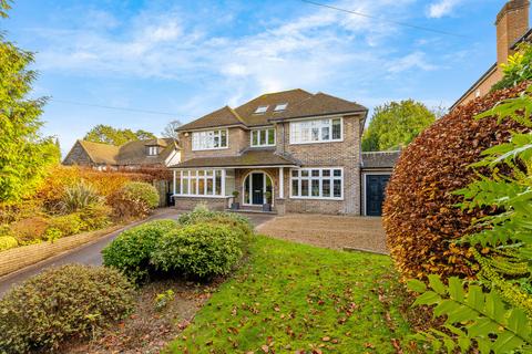 5 bedroom detached house for sale, Harestone Hill, Caterham, CR3