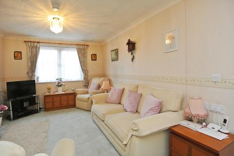 1 bedroom retirement property for sale, Parkland Grove, Ashford TW15