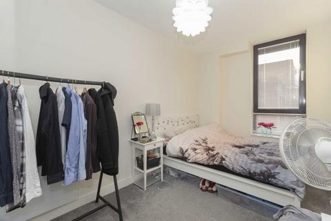 1 bedroom flat to rent, Staines Road West, Sunbury-On-Thames TW16