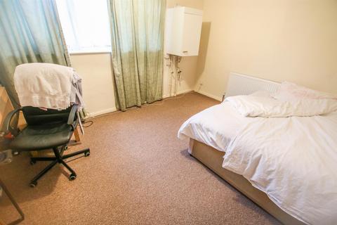 2 bedroom house share to rent, John Tofts House, Leicester Row CV1