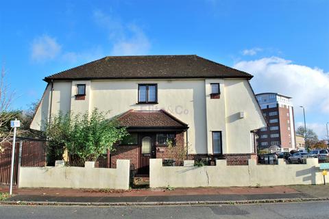 3 bedroom detached house for sale, Clock House Road, Beckenham, BR3