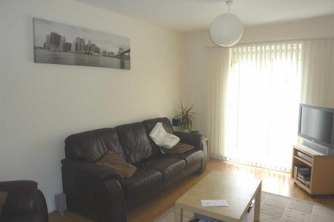 2 bedroom apartment to rent, Whitehall Drive, Wortley, Leeds