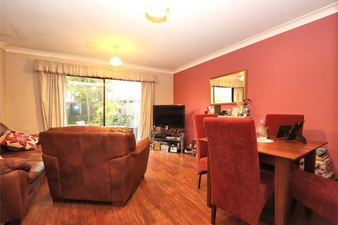 2 bedroom end of terrace house for sale, Priestly Gardens, Surrey GU22