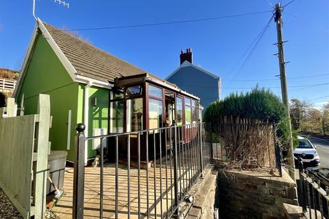 2 bedroom bungalow to rent, Colby Road, Burry Port