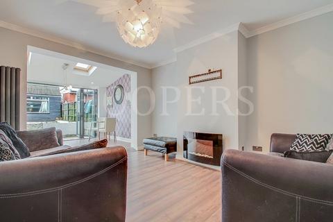 4 bedroom terraced house for sale, Brook Road, London, NW2