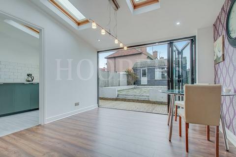 39 Brook Road, London, NW2 7BL