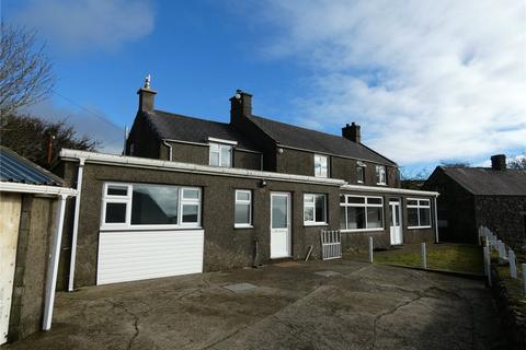 4 bedroom detached house to rent, Clynnogfawr, Caernarfon, Gwynedd, LL54