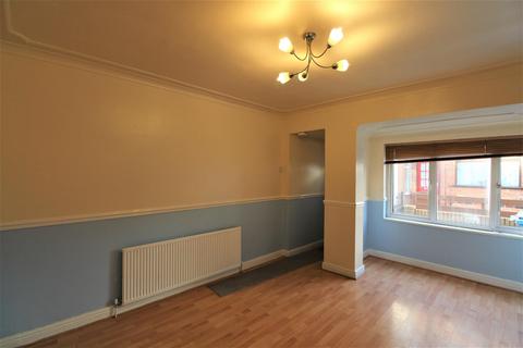 2 bedroom house to rent, Oakland Villas, Reynoldson Street, Hull