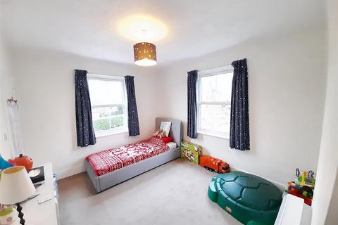 1 Elm Grove, Barnham, Bognor Regis, PO22 0HE