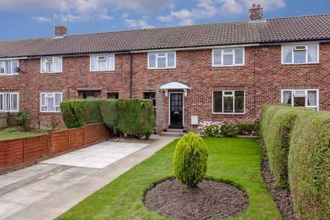 3 bedroom terraced house for sale, Almsford Drive, Harrogate, HG2