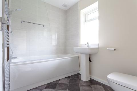 12 Almsford Drive, Harrogate, HG2 8EN