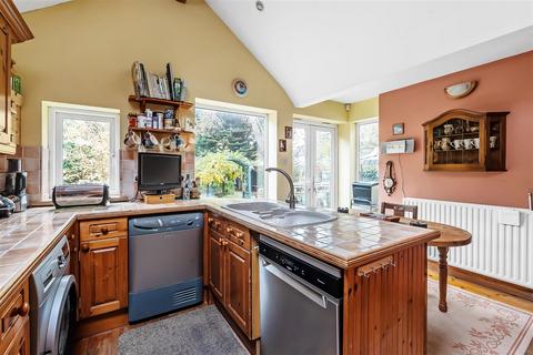 3 bedroom detached house for sale, STONELEIGH PARK ROAD, EWELL, KT19