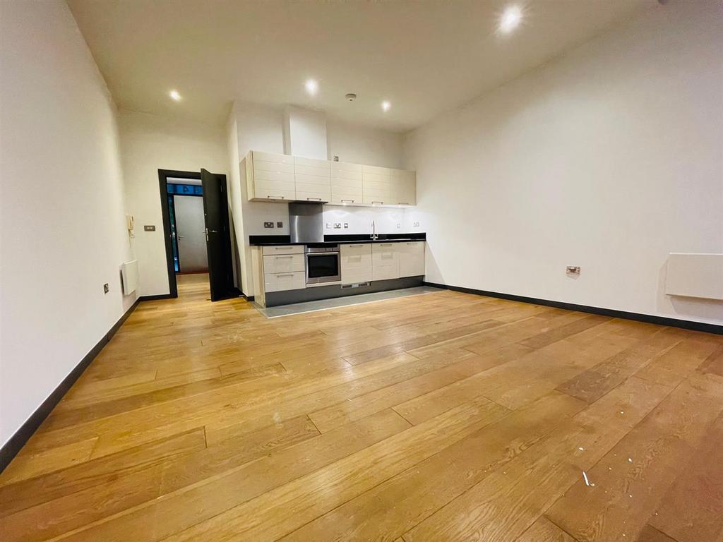 Lounge/KItchen