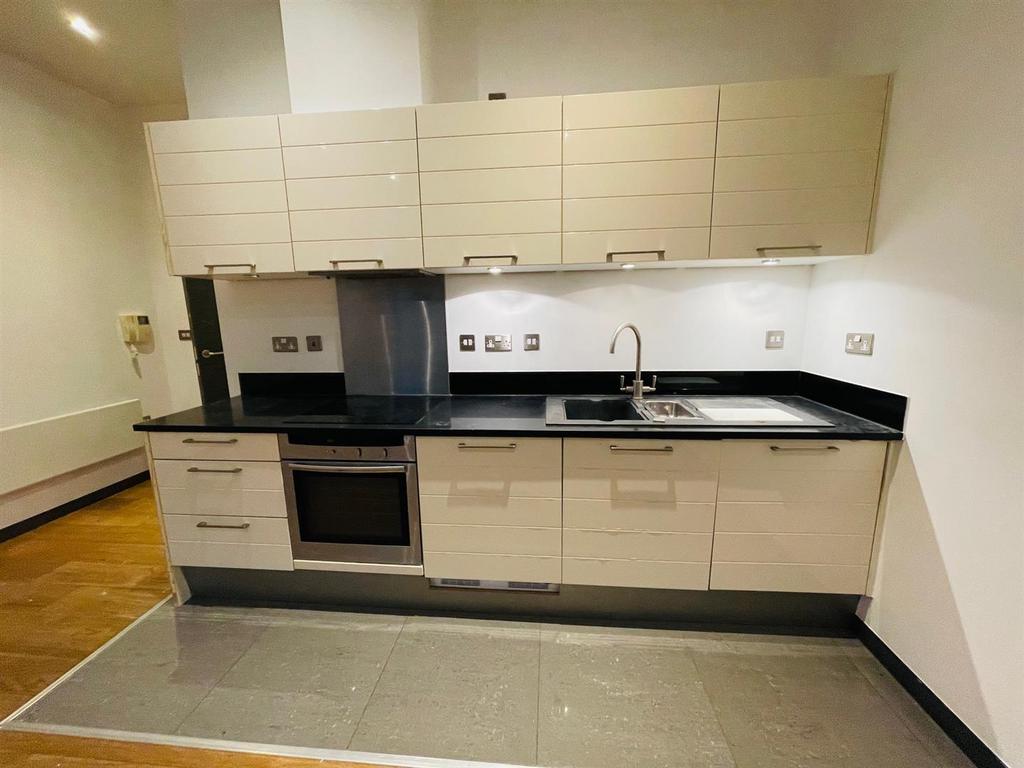 Lounge/KItchen