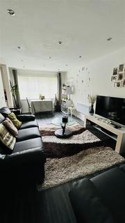 2 bedroom flat to rent, Enstone Road, Enfield