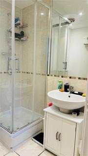 2 bedroom flat to rent, Enstone Road, Enfield