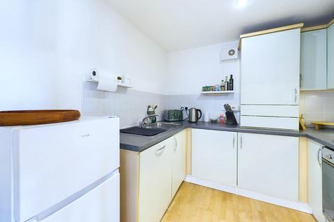 2 bedroom flat to rent, The Shore, The Shore, Edinburgh, EH6