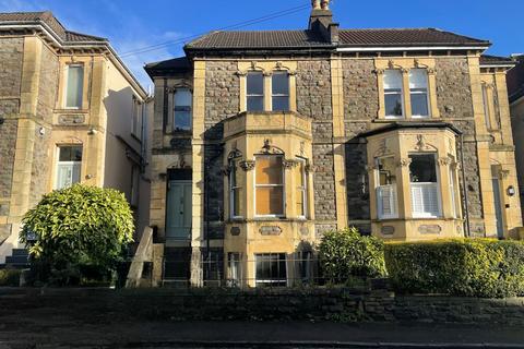 7 bedroom semi-detached house to rent, Collingwood Road, Bristol, BS6