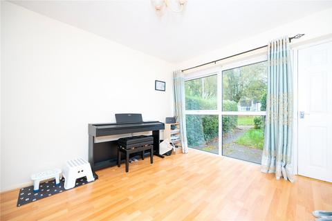 36 Whitecroft, St Albans, AL1 1UU