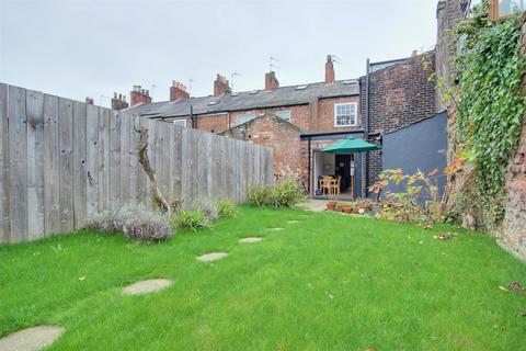 3 bedroom terraced house for sale, Norwood, Beverley